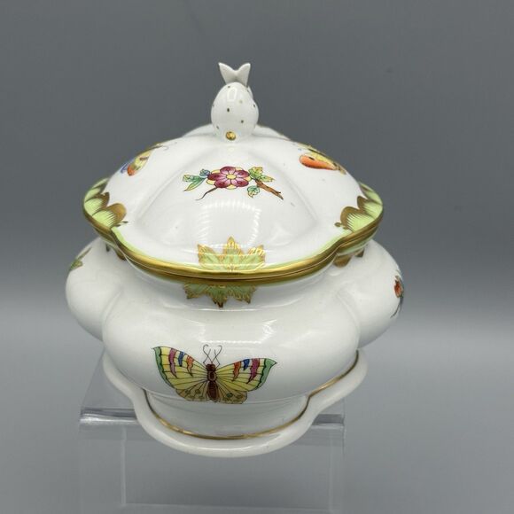 Vtg Herend Queen Victoria Porcelain Rd Box & Lid Trinket Dish with Bunny Finial - Picture 10 of 10
